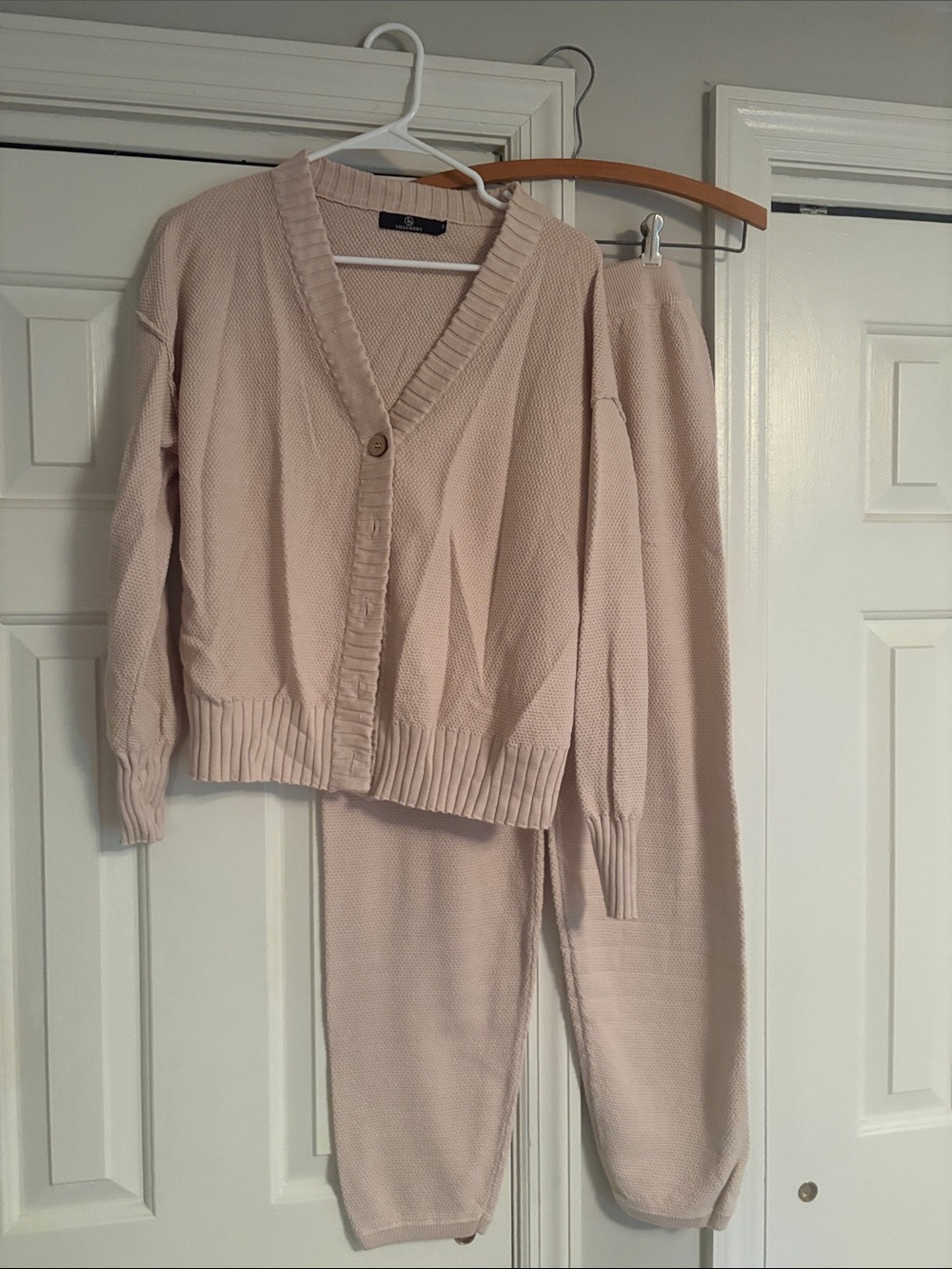 Women's Knit Button-Front Cardigan and Jogger Set - Cream